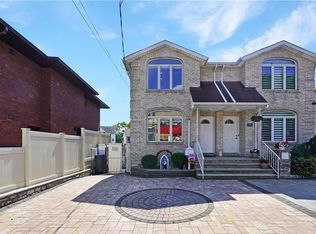 3072 Richmond Rd, Staten Island, NY 10306