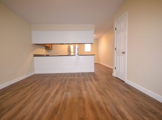 227 W South St APT 6, Bolivar, MO 65613
