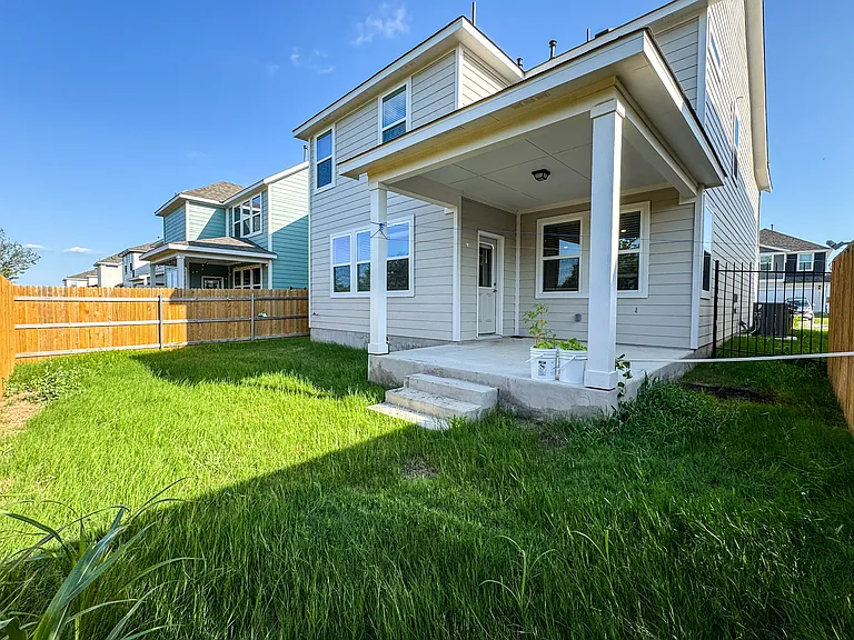 2904 Bronx Dr — Photo 33
