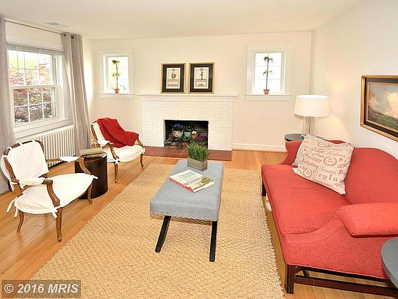 2nd image of 109 Luckett St