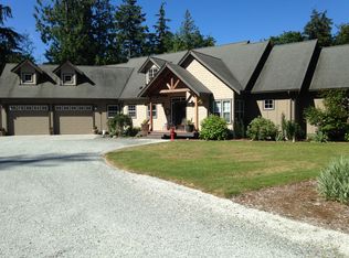 625 Dodge Rd, Camano Island, WA 98282
