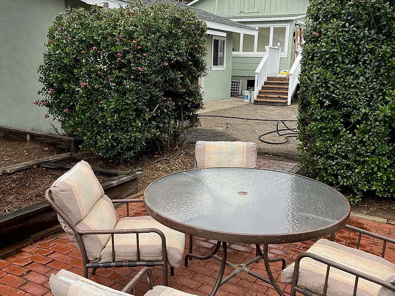 647 Fresno Ave — Photo 31