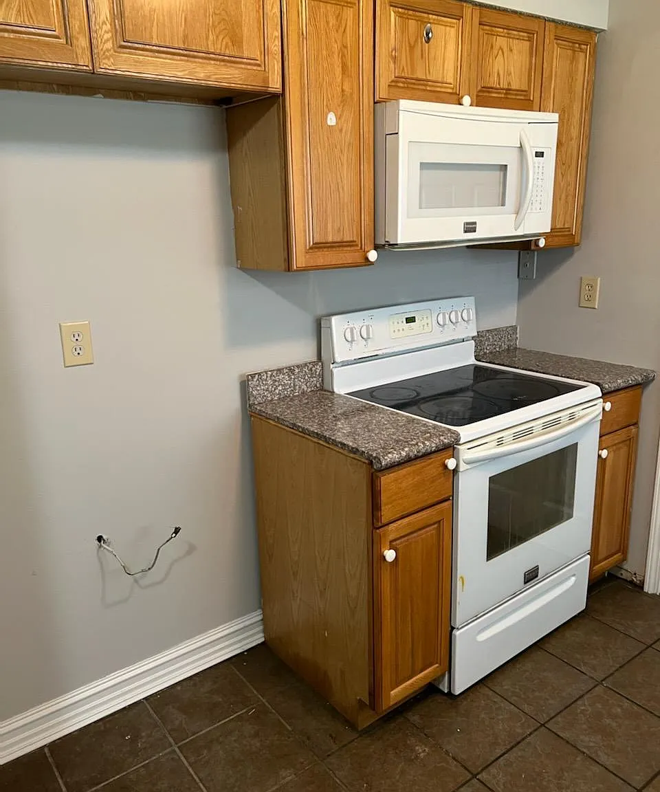 2 bed, 1.5 bath, 1250 sqft, $1,250 — Photo 4