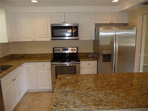5th image of 10429 Sandrift Ave