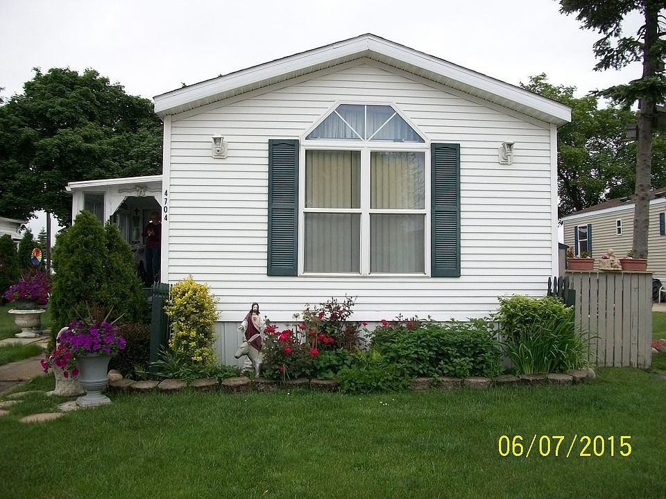 2nd image of 4704 Emmons Ct