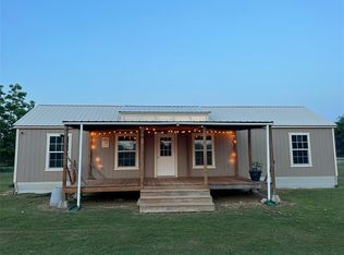 1524B Walnut St, Columbus, TX 78934