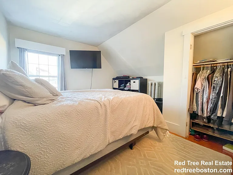 16 Foster St #1 — Photo 17