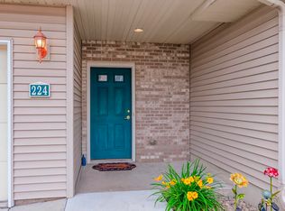 224 Alpine Meadows Cir, Oregon, WI 53575