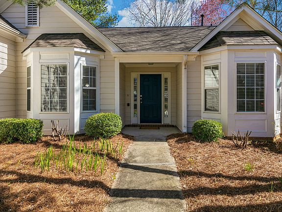2nd image of 106 Shalon Ct