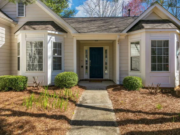 106 Shalon Ct, Apex, NC 27502