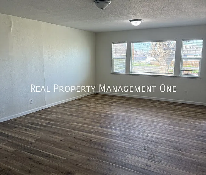 161 Sunrise Dr — Photo 10