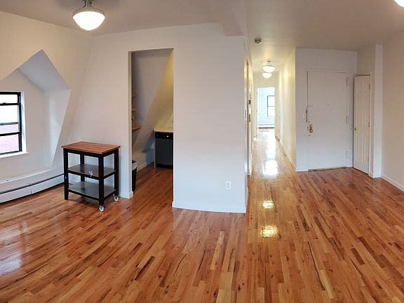 2nd image of 718 Saint Nicholas Ave #4