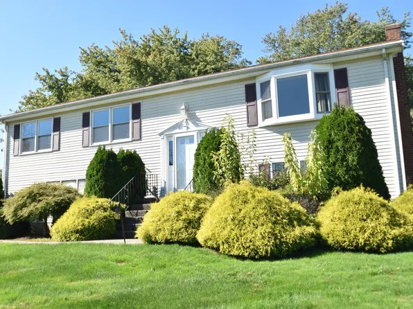 107 Sunnyfield Drive, Windsor, CT 06095