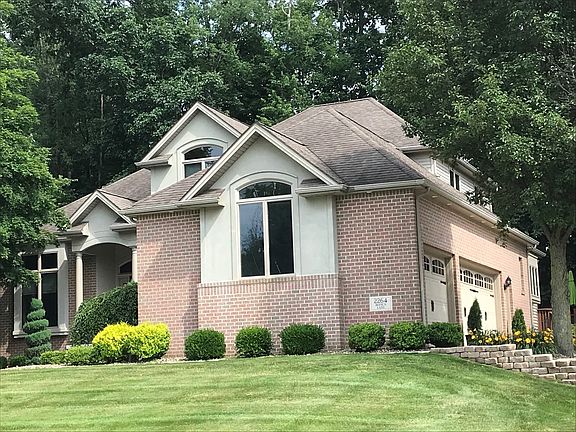 2nd image of 2264 Bianca Ln