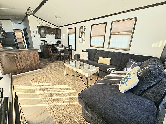 4th image of 490 Empire Rd #Olv002