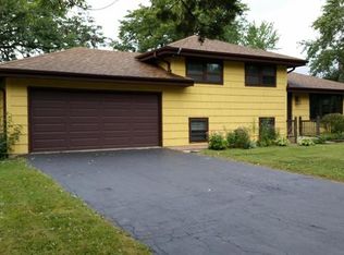 7516 Main St, Darien, IL 60561