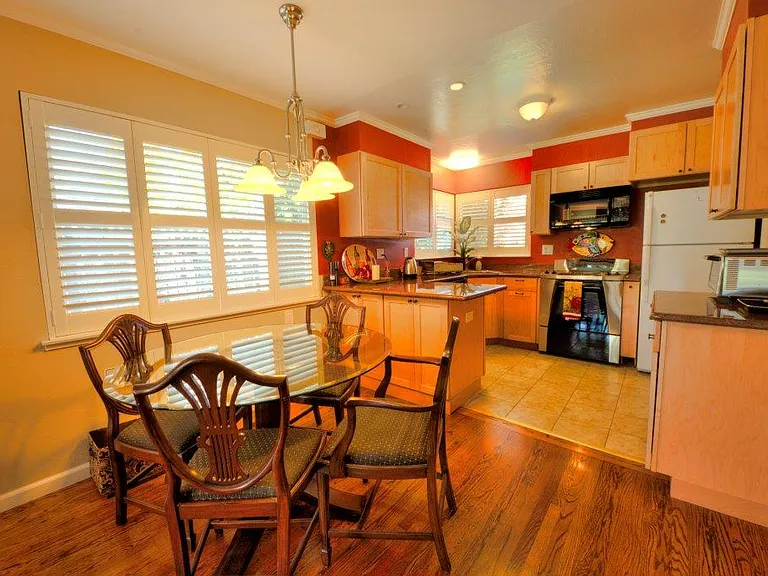 1282 Normandy Way — Photo 11