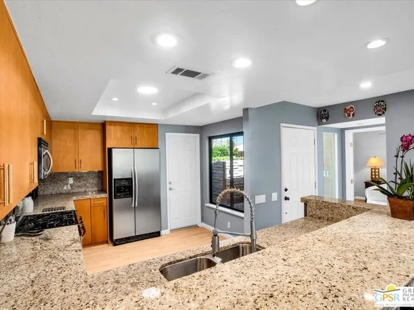 2145 S Via Mazatlan, Palm Springs, CA 92264