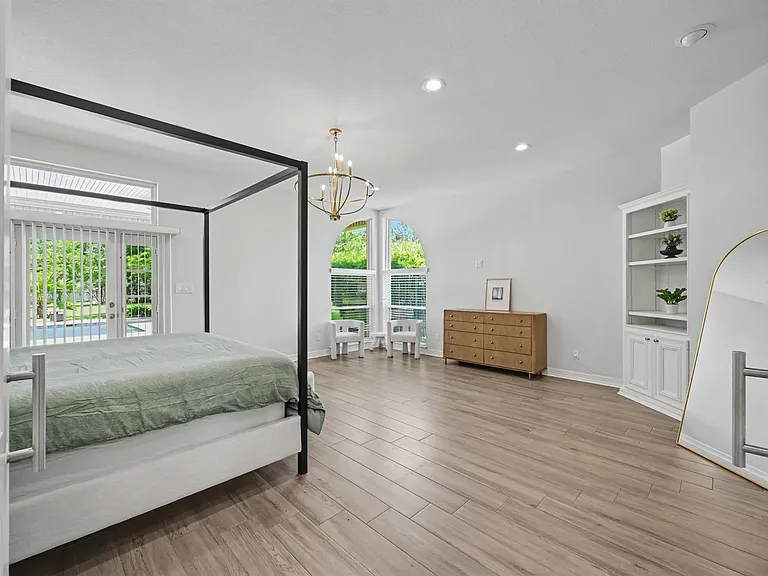 60 La Jolla Cir — Photo 25