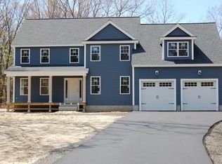 35 Diamond St, North Chelmsford, MA 01863