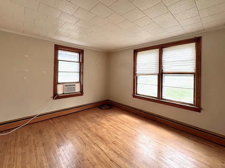 208 S Main St #2 — Photo 1
