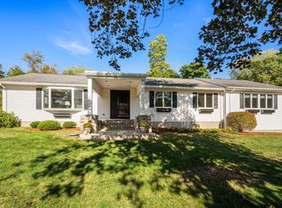 56 Meadowview Rd, North Andover, MA 01845