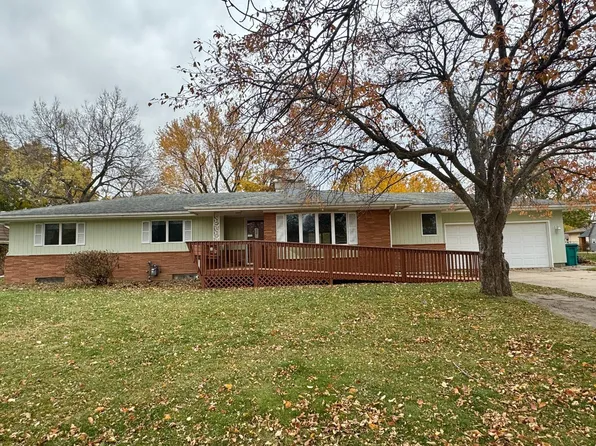 349 McIndoe St, Owatonna, MN 55060