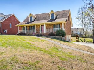 238 Hawkins Rd, Clarksville, TN 37040