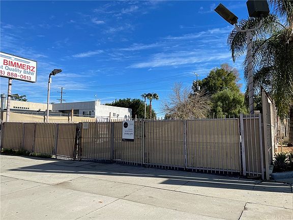 2nd image of 5328 Topanga Canyon Blvd
