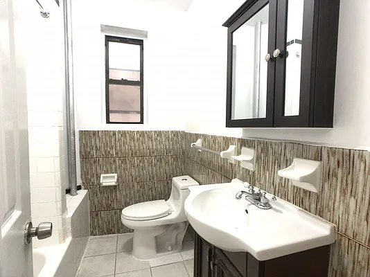 Rented by Bohemia Realty Group | media 14