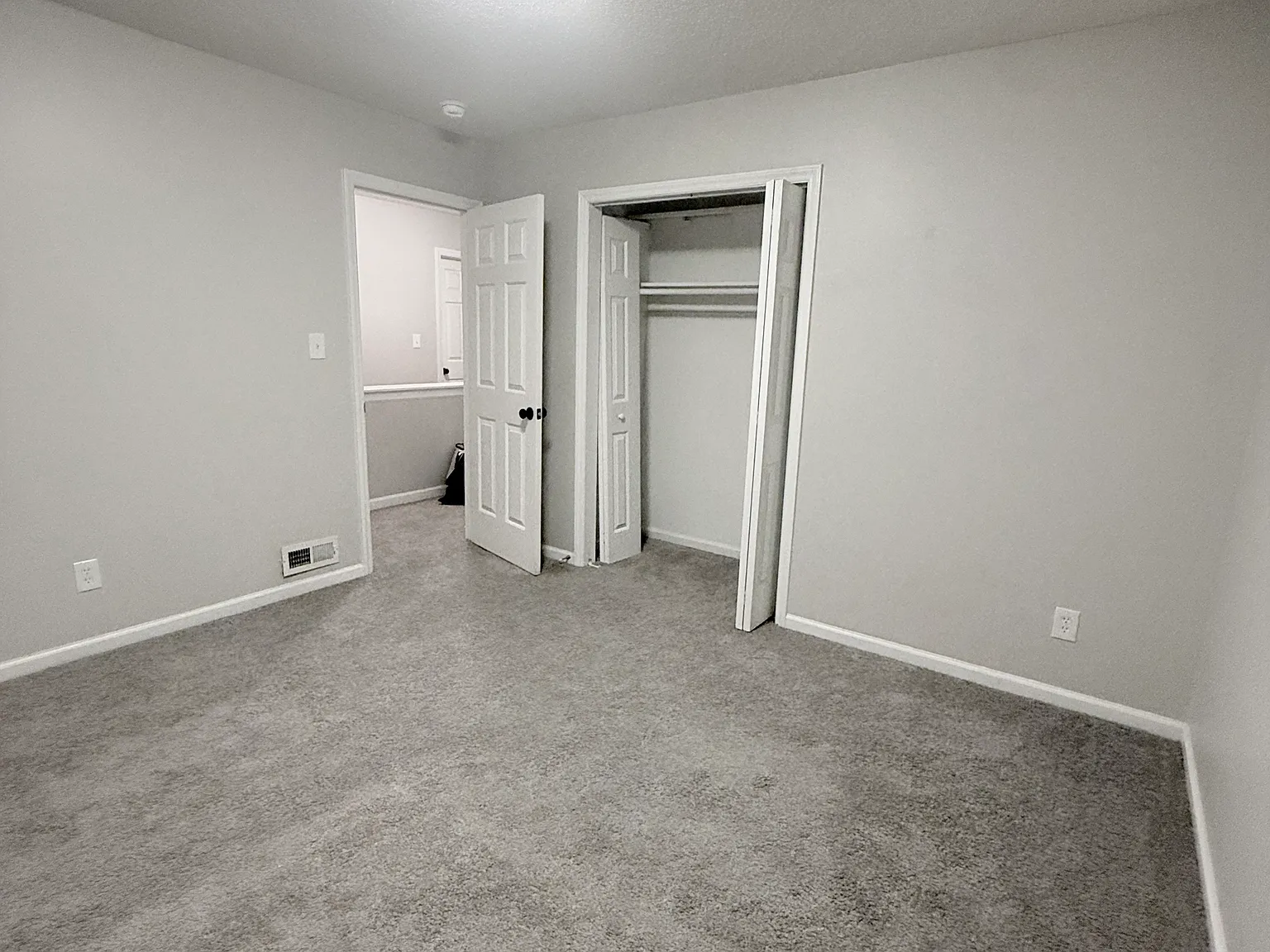 1 bed, 1684 sqft, $750 — Photo 2