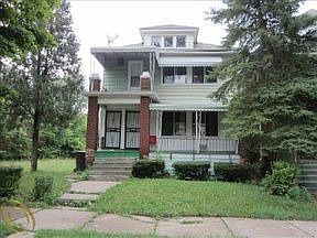 2nd image of 3952 Saint Clair St
