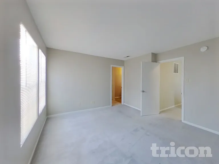 7629 Mansfield Way — Photo 8