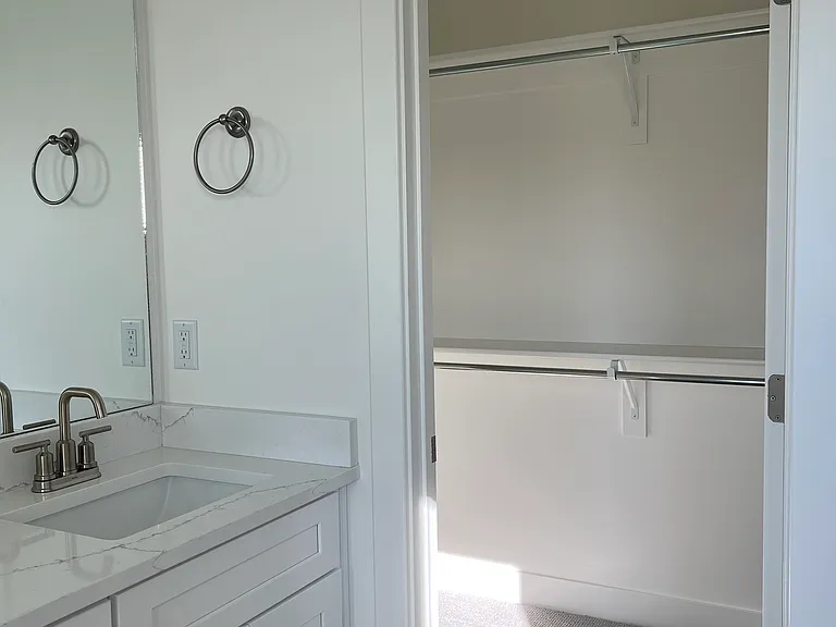 1002 W Mountain Hollow Way — Photo 11