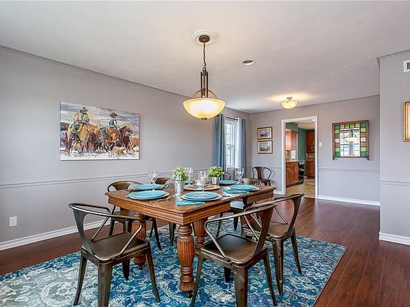 5th image of 9738 Lynbrook Dr