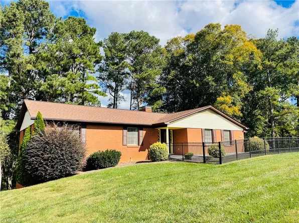 324 Northside Dr, Lexington, NC 27295