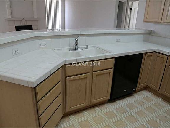 5th image of 4024 Wake Forest Dr