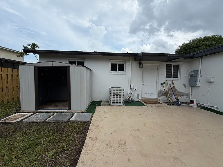 9805 Marlin Rd — Photo 14