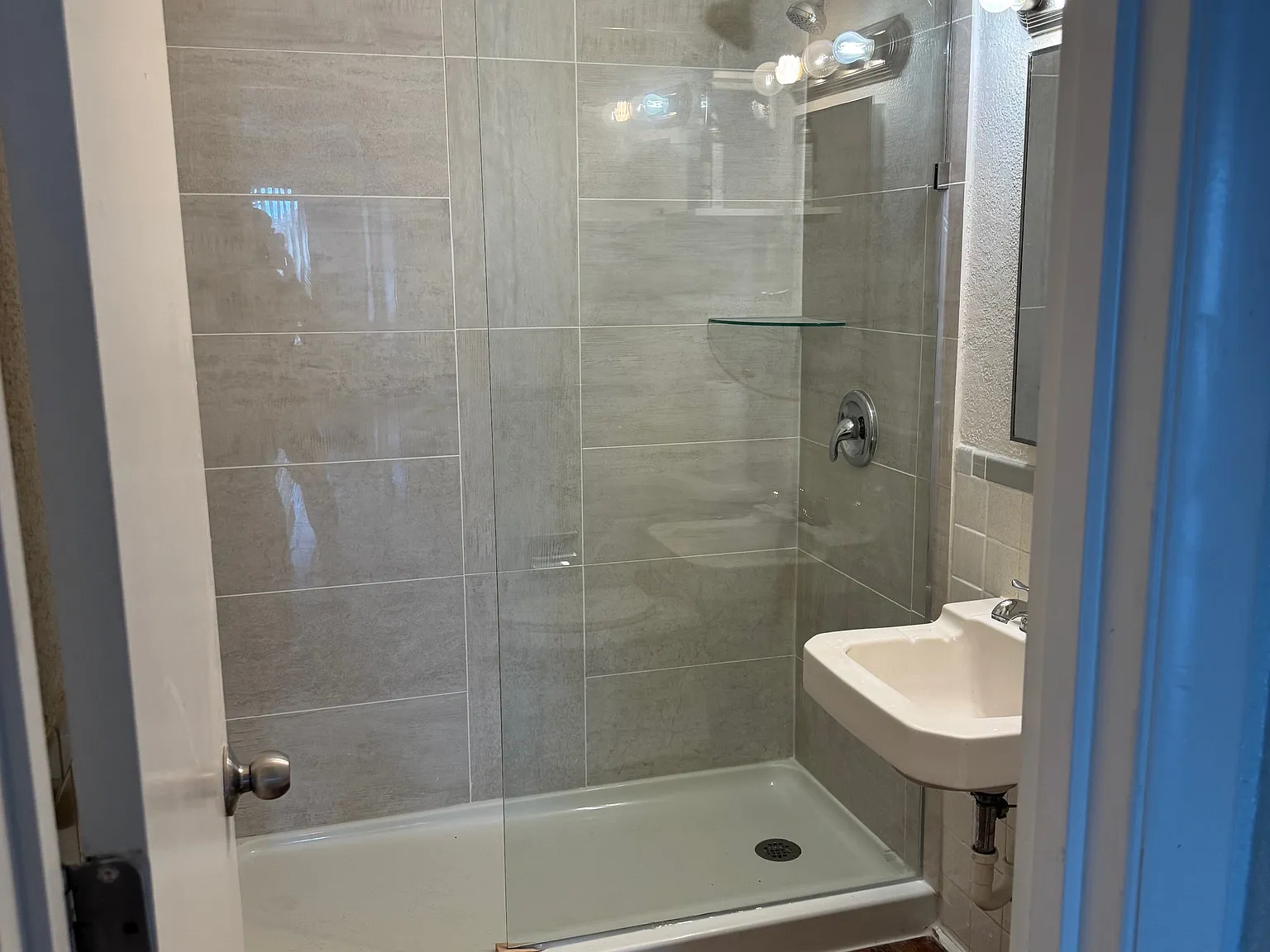 1 bed, 550 sqft, $895 — Photo 4