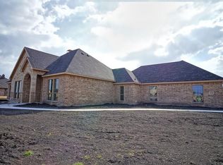 1166 E Secretariat Dr, Terrell, TX 75160