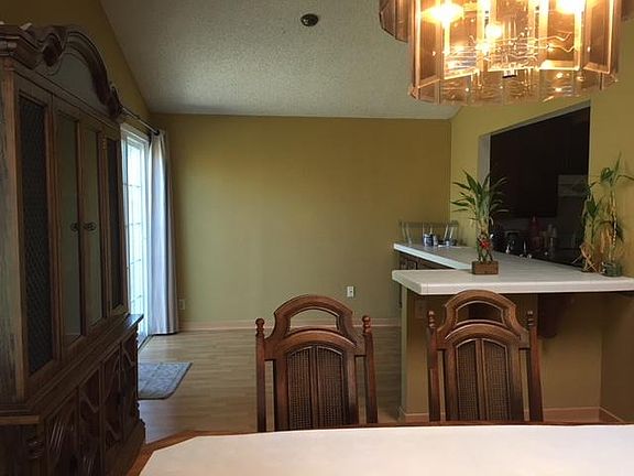 3rd image of 4917 Avenida De Carmen
