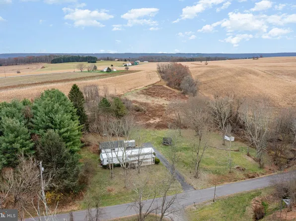 33 Ferndale Rd, Zion Grove, PA 17985