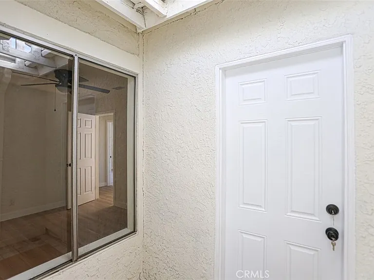 2452 E Brenda St — Photo 31