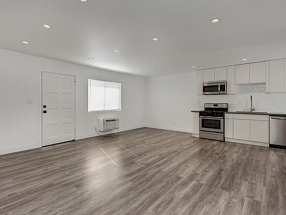 4th image of 826 Wilcox Ave APT 103