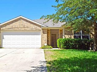 544 Hometown Pkwy, Kyle, TX 78640