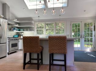 17 Sherwood Ln, East Hampton, NY 11937