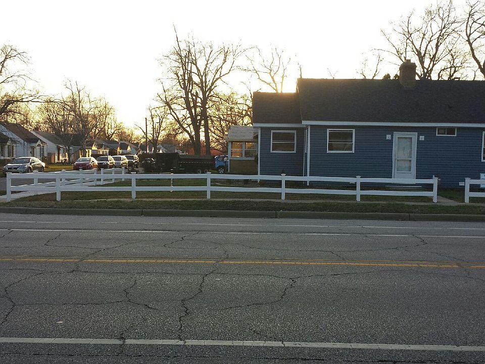 1st image of 605 N Twyckenham Dr