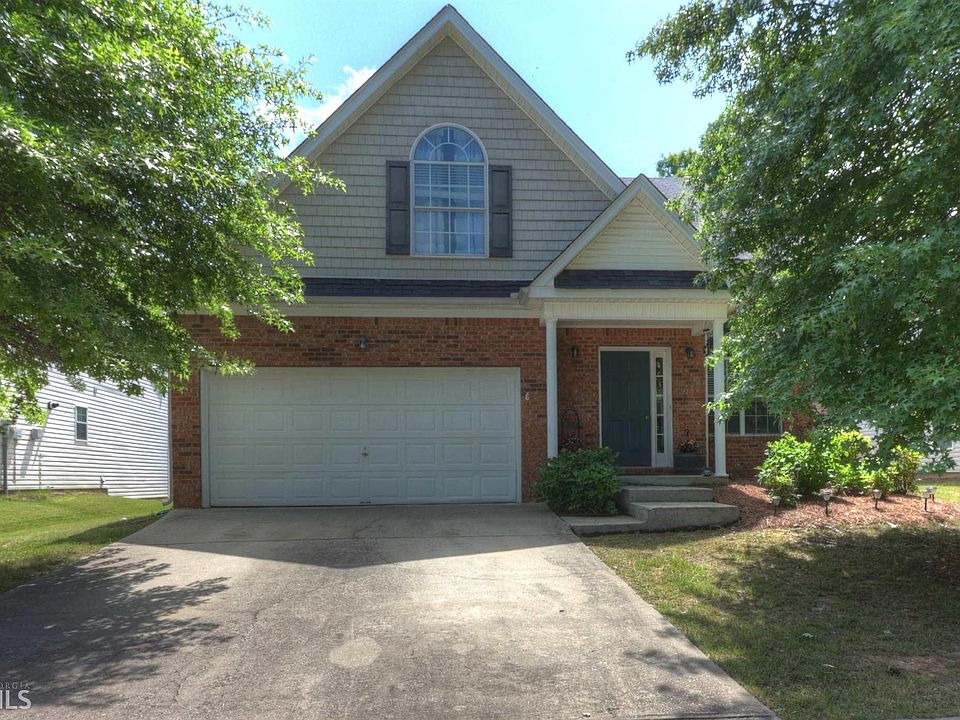 1st image of 53 Saint Charles Pl