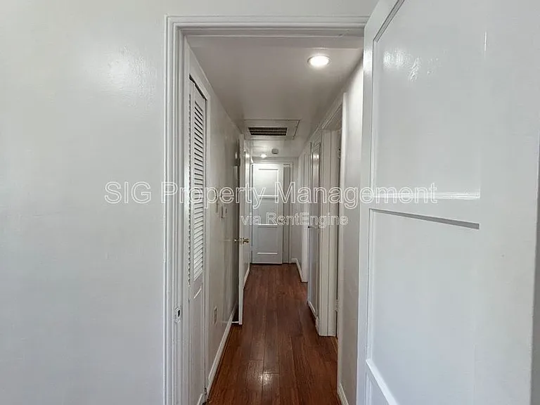 629 W Glenoaks Blvd #A — Photo 19