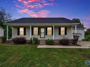 871 Half Section Line Rd, Albertville, AL 35950